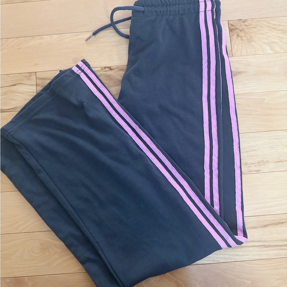 Edikted Averie Contrast Striped Sweatpants
